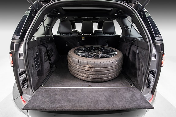 Land Rover Discovery 28 of 30
