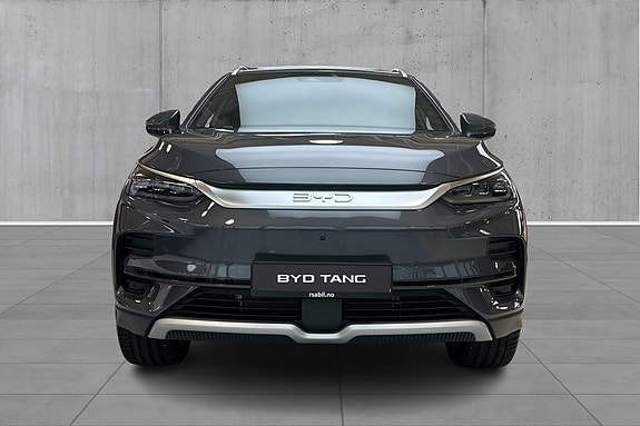 BYD Tang 2 of 5