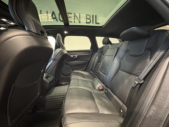 Volvo V90 Cross Country 11 of 30