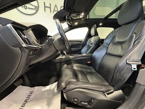 Volvo V90 Cross Country 16 of 30