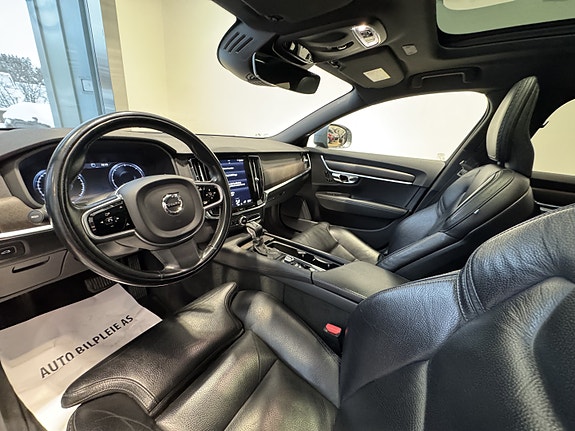 Volvo V90 Cross Country 17 of 30