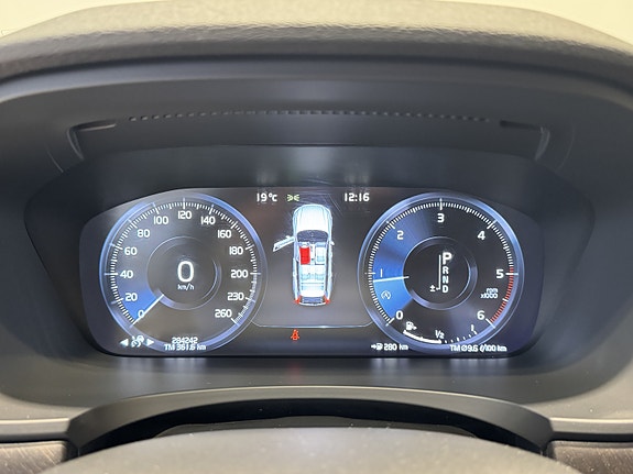 Volvo V90 Cross Country 23 of 30