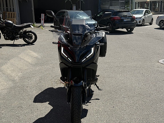 Honda NT 1100 4 of 5
