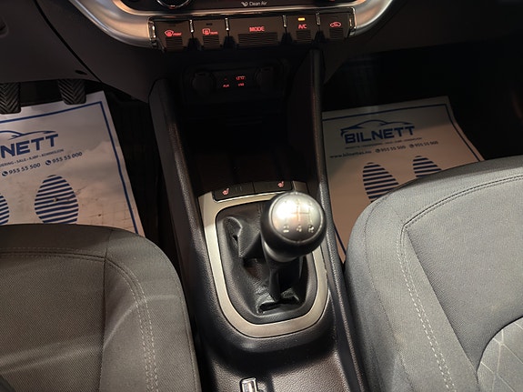 Kia Rio 30 of 30