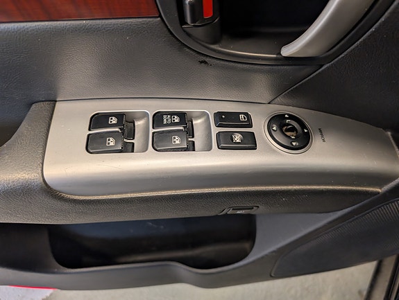 Hyundai Santa Fe 7 of 25