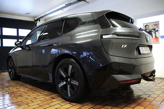 BMW iX 6 of 30