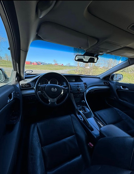 Honda Accord 5 of 9