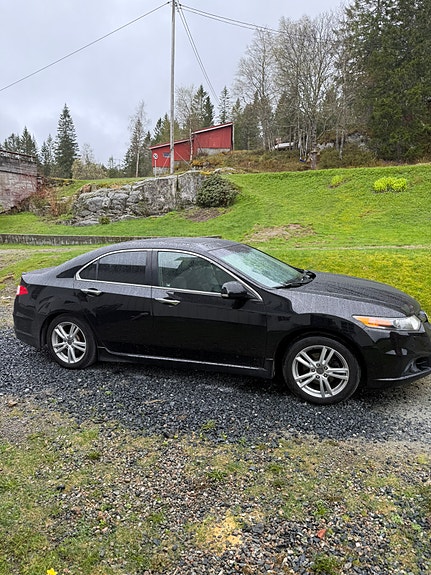 Honda Accord 9 of 9