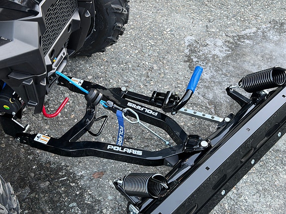 Polaris Sportsman X2 - 570EPS SP Black Edition 7 of 10