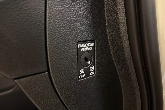 Volkswagen Caddy Maxi 30 of 30