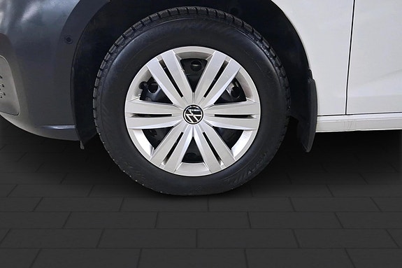Volkswagen Caddy Maxi 10 of 19