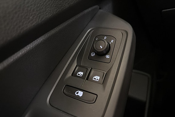 Volkswagen Caddy Maxi 13 of 26