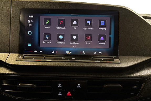 Volkswagen Caddy Maxi 15 of 26