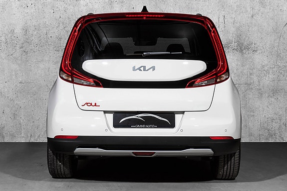 Kia e-Soul 6 of 29