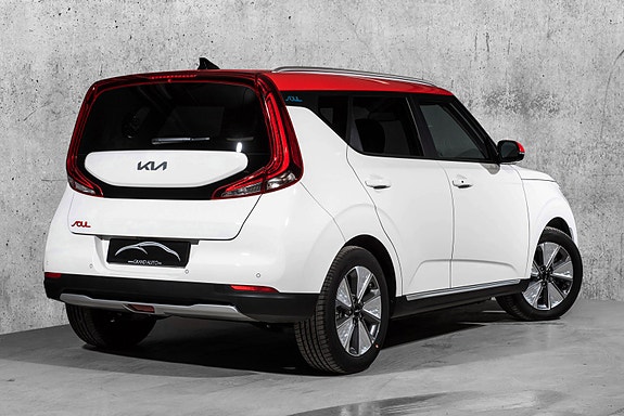 Kia e-Soul 2 of 29