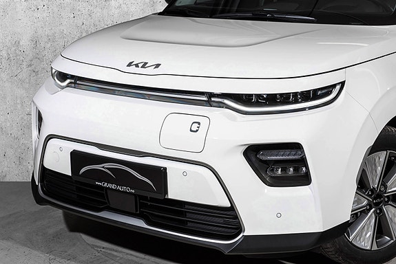 Kia e-Soul 3 of 29