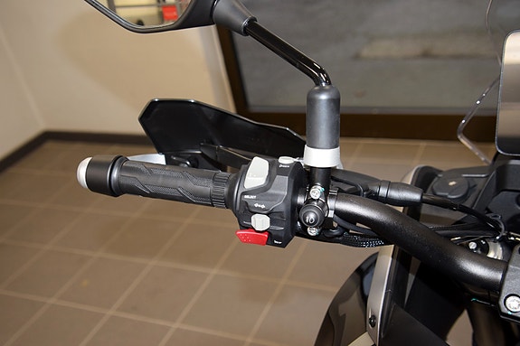 QJ Motor SRT600SX - Veskesett inkludert i prisen! 19 of 20