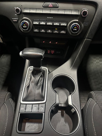 Kia Sportage 25 of 30