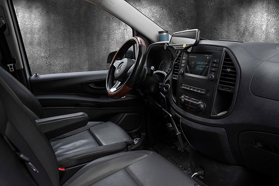 Mercedes-Benz Vito 119 19 of 24