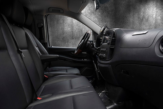 Mercedes-Benz Vito 119 17 of 24