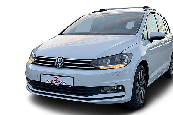 Volkswagen Touran 5 of 5