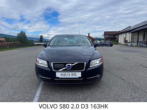 Volvo S80 3 of 5