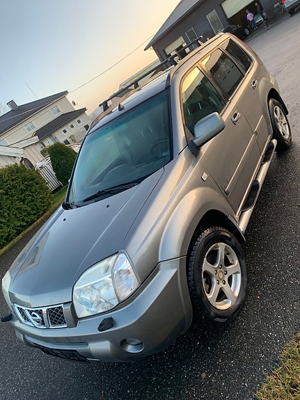 Nissan X-Trail 4 of 14