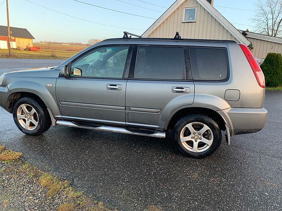 Nissan X-Trail 7 of 14