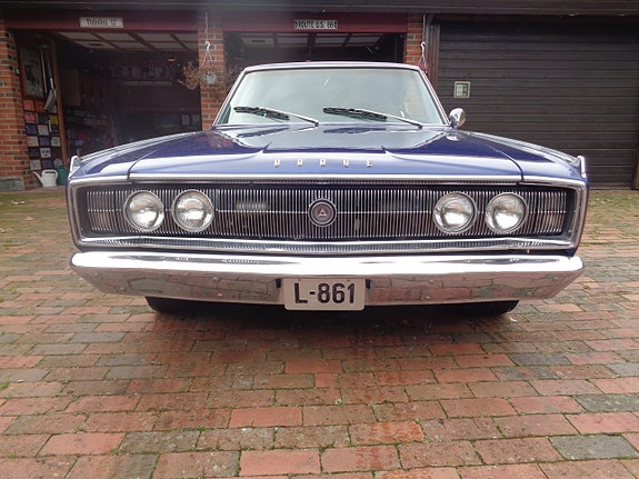 Dodge Charger 4 of 30
