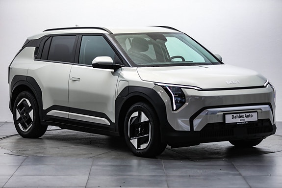 Kia EV3 2 of 5