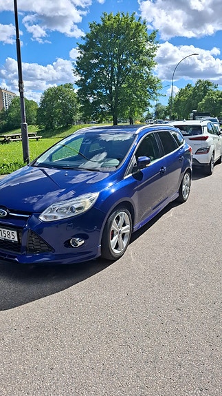 Ford Focus 3 of 11