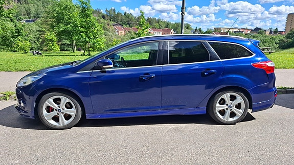 Ford Focus 4 of 11