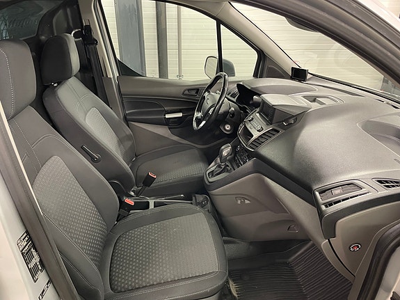 Ford Transit Connect 7 of 27