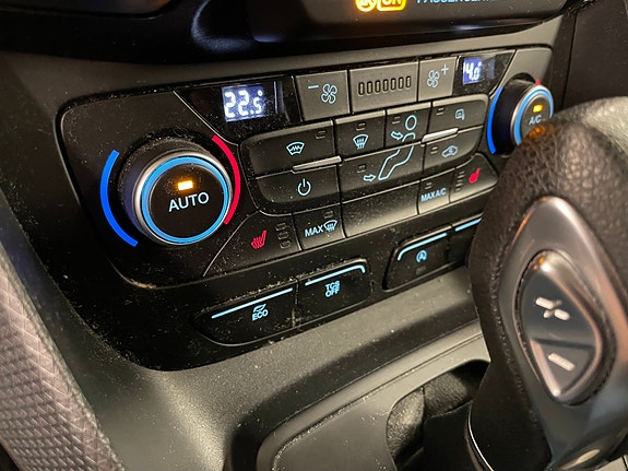 Ford Transit Connect 22 of 27