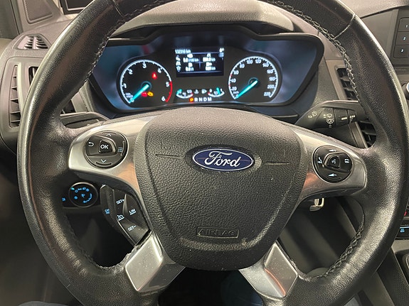 Ford Transit Connect 24 of 27