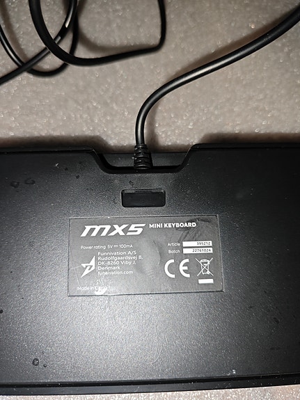 Product image 9 of 10
