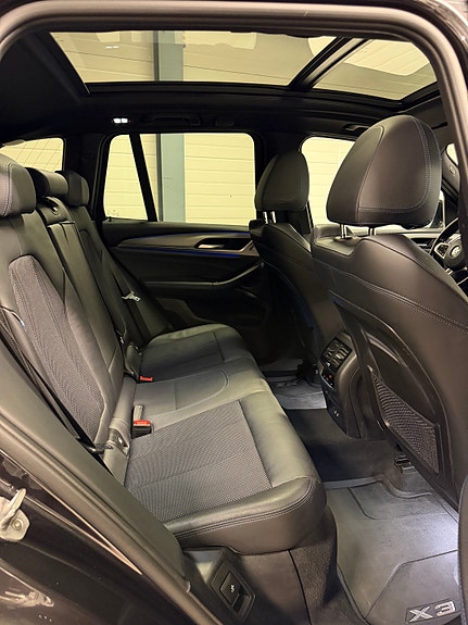 BMW X3 29 of 30
