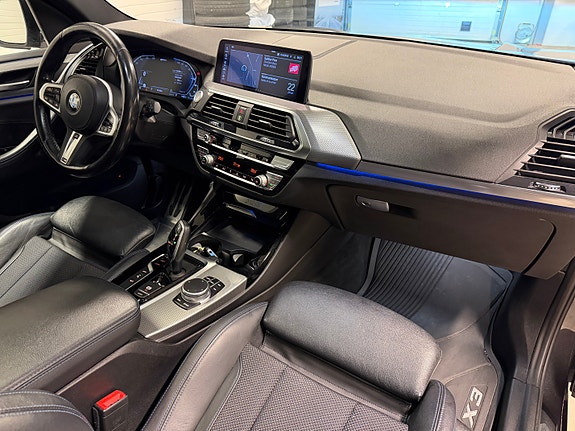 BMW X3 26 of 30