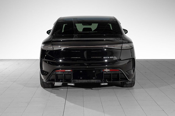 BYD Seal 8 of 30
