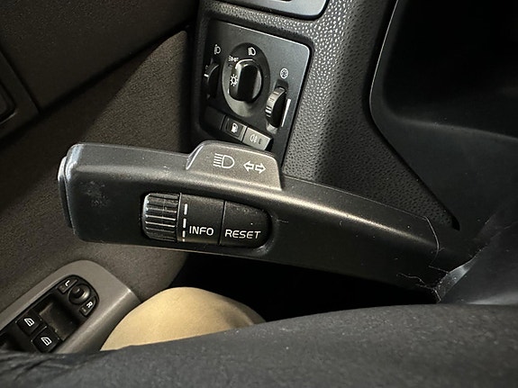 Volvo V50 18 of 30