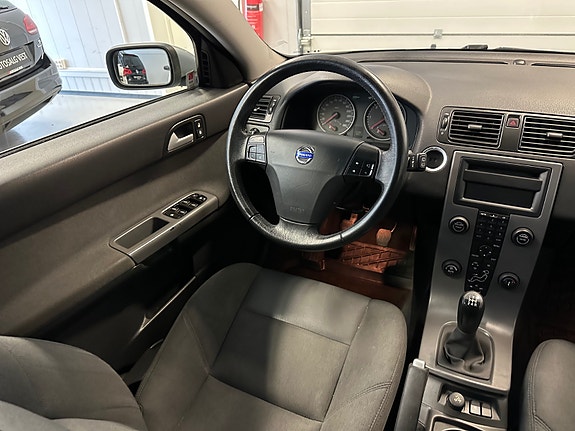 Volvo V50 11 of 30