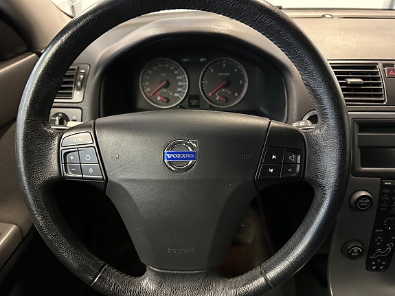 Volvo V50 12 of 30