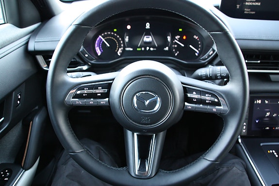 Mazda MX-30 13 of 27
