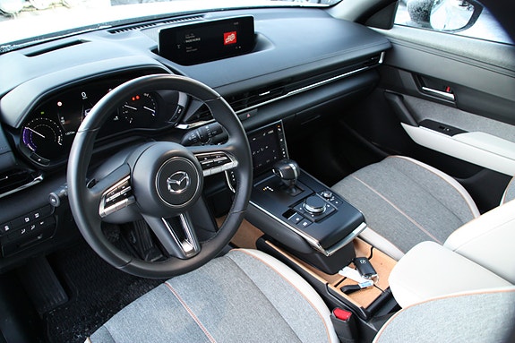 Mazda MX-30 12 of 27