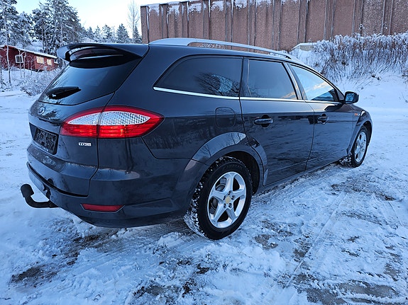 Ford Mondeo 4 of 5