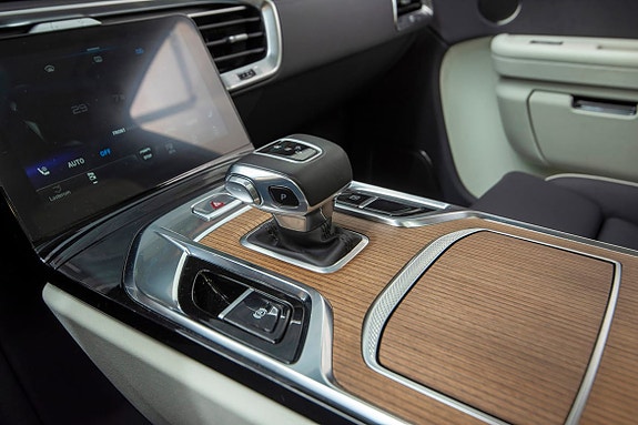 Hongqi E-HS9 26 hos Sommerseth
