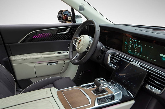 Hongqi E-HS9 34 hos Sommerseth