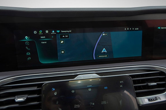 Hongqi E-HS9 20 hos Sommerseth