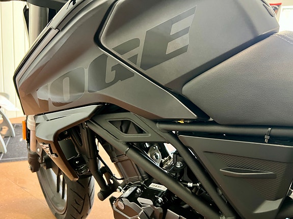 VOGE 125R 10 of 15