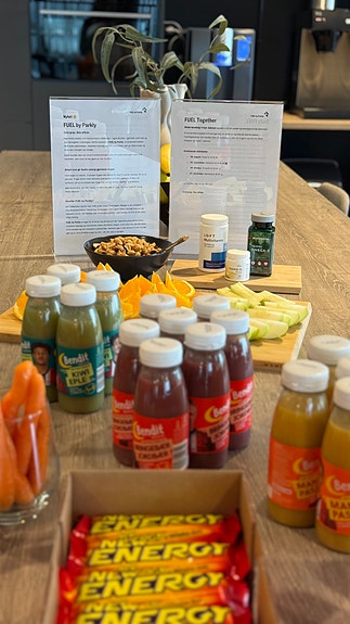 FUEL by Parkly er vårt interne initiativ for bedre helse, trivsel og energi i arbeidshverdagen. Her er serveringen til et av våre månedlige Statusmøter for alle ansatte.